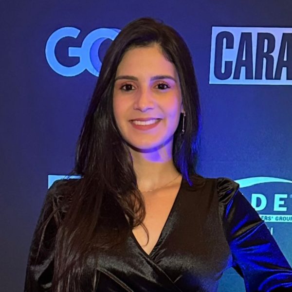 Futuro da Estratégia Internacional Empresarial: A Visão Estratégica de Debora Rodrigues