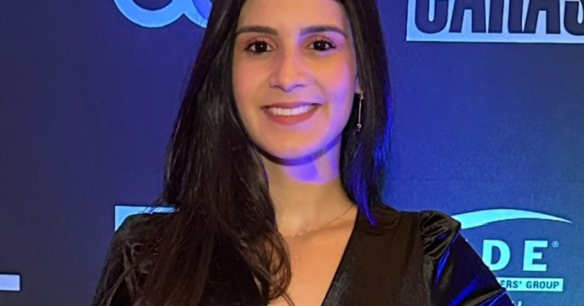 Futuro da Estratégia Internacional Empresarial: A Visão Estratégica de Debora Rodrigues