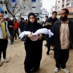 Ataques de Israel em Gaza provocam fatalidades e interrupção da passagem em Rafah