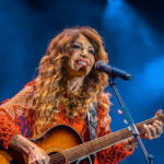 A disputa entre Elba Ramalho e a governadora de Pernambuco: uma polêmica ardente.