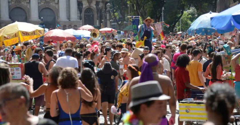 Maior número de bloqueios no app de segurança para celulares durante o Carnaval de 2026