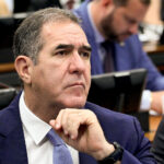 Católicos se revoltam com homenagem a Lula no carnaval da Sapucaí