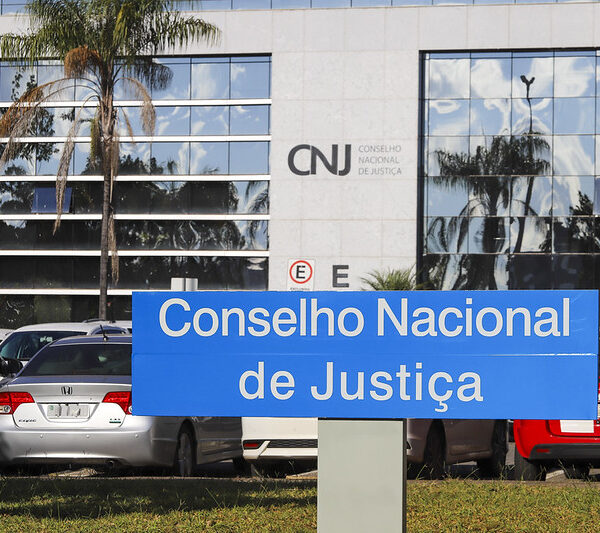 CNJ inicia investigação e coleta depoimentos sobre denúncias de assédio envolvendo ministro do STJ