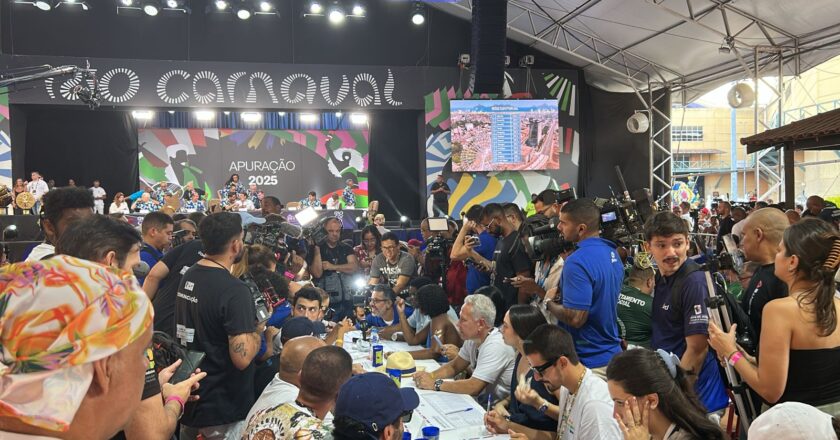 Em tempo real: Siga a divulgação das pontuações do Carnaval do Rio 2026