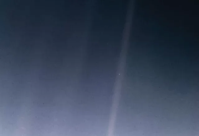 Qual seria o cenário capturado pela câmera da sonda Voyager se fosse ativada agora?