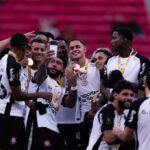 Corinthians amplia seu domínio em competições de mata-mata ao vencer Flamengo e conquistar a Supercopa Rei