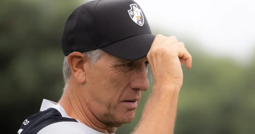 Renato enfrenta desafio de quebrar tabus em sua estreia no Vasco contra o Palmeiras em São Januário