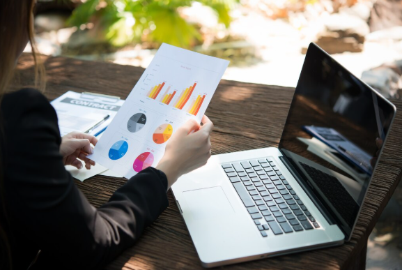 Mulheres ainda enfrentam desigualdade estrutural no mercado de trabalho