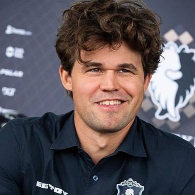 Magnus Carlsen faz história ao se consagrar como o primeiro campeão mundial oficial de xadrez freestyle