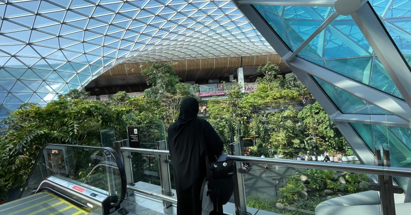 Descubra o luxuoso aeroporto que se tornou vítima da guerra