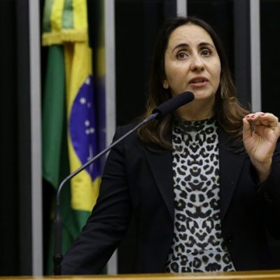 Parlamentar denuncia acordo para obstruir investigações do caso Master no Congresso