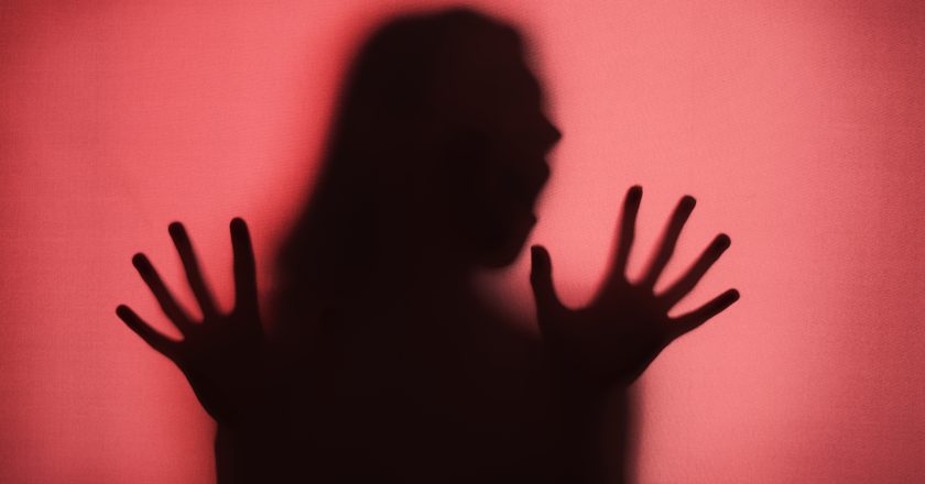 A triste realidade: 12,5% das meninas sofrem abuso ou estupro antes dos 18 anos