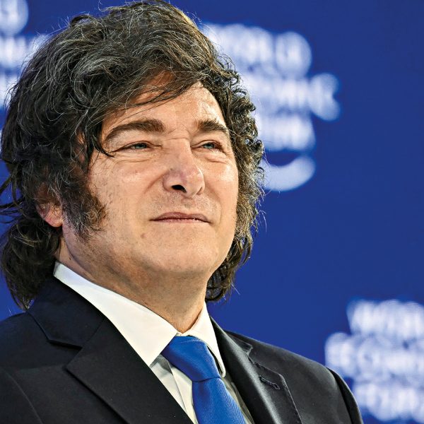 FMI reconhece avanços de Milei e sugere liberação de US$ 1 bilhão para a Argentina