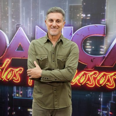 Luciano Huck é destaque no ranking digital de apresentadores de TV, conquistando o sucesso absoluto