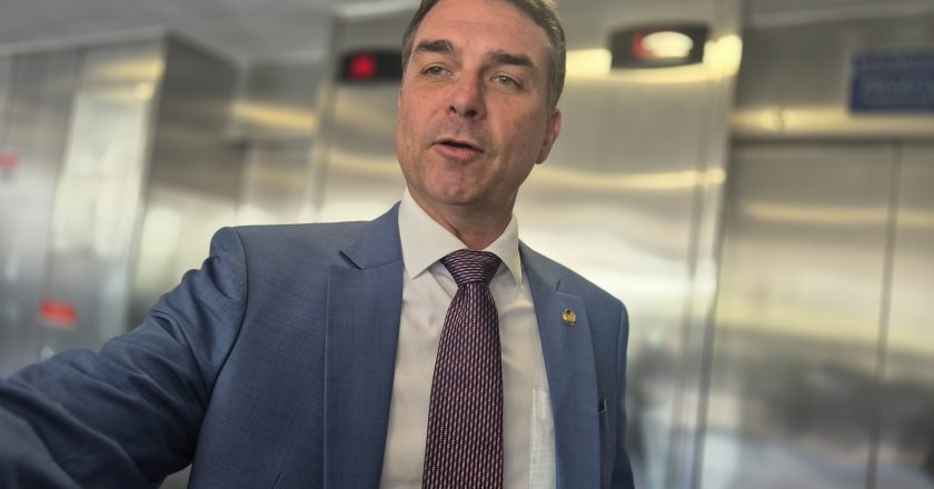 Flávio aproveita sabatina de Messias para atacar Lula, STF e revitalizar apoio bolsonarista