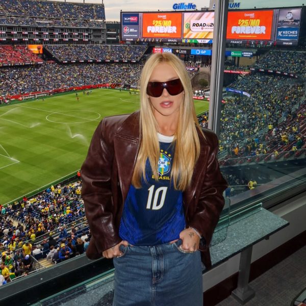 Virginia exibe os novos presentes de Vini Jr. para seus filhos: “Agora temos muitos tênis para a escola”