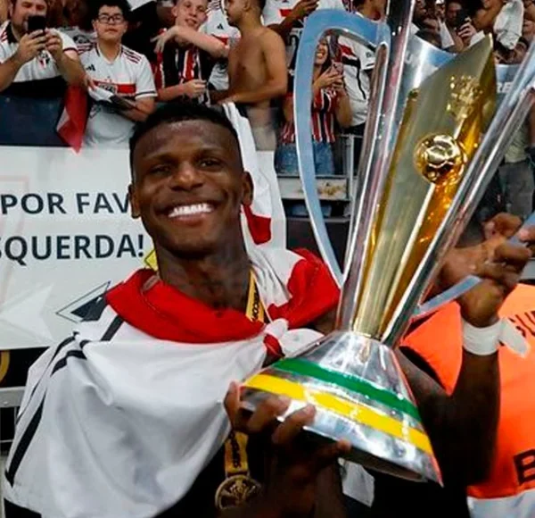 São Paulo busca encerrar contrato com Arboleda em meio a dificuldades financeiras e polêmicas