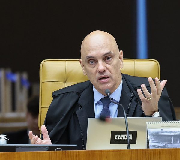 Moraes justifica decisão de barrar análise da prisão de deputado pela Alerj