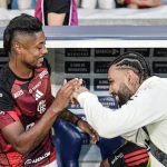 Desentendimento entre Gabigol e Cuca após falha em gol no Santos, 05/04/2026 às 21h30