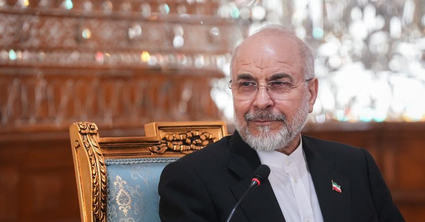 Negociador iraniano denuncia pressão dos EUA para submeter o Irã à rendição