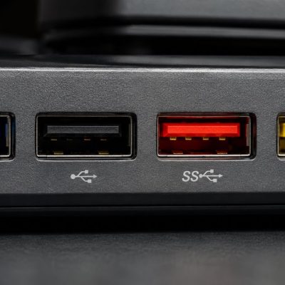 Desvendando as Cores das Portas USB: O Que Elas Revelam e a Importância de Ir Além da Superfície