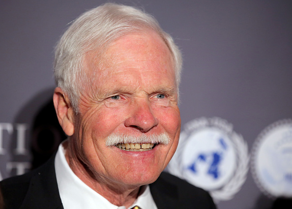 Ted Turner: a trajetória do criador da CNN que faleceu aos 87 anos