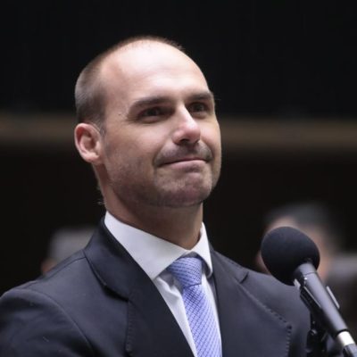 A resposta do ‘bolsonarismo autêntico’ à estratégia de Eduardo Bolsonaro