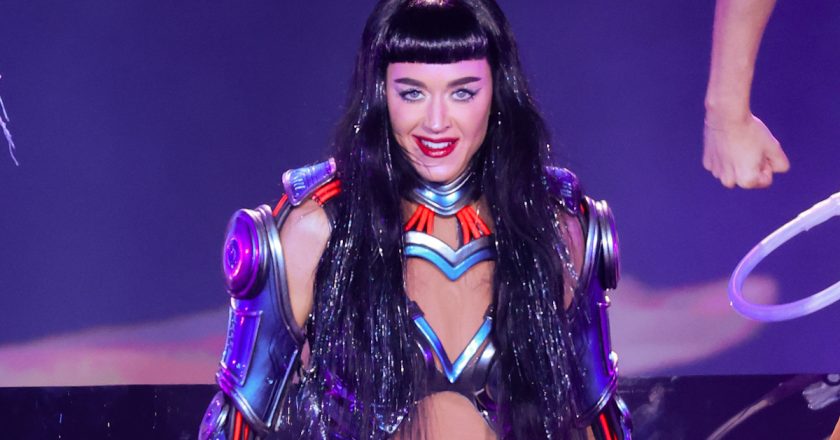 Katy Perry revela apresentação gratuita e convida fãs a se conectarem!
