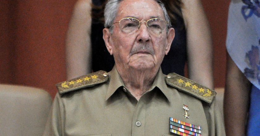 Raúl Castro, ex-líder cubano, enfrenta acusações de homicídio nos EUA