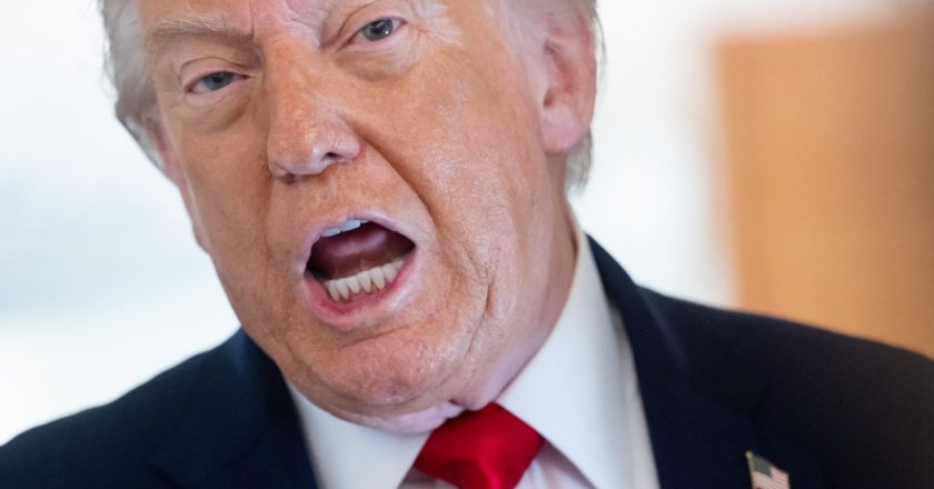 Trump afirma que Irã deveria ter firmado pacto e ameaça represália ‘bastante contundente
