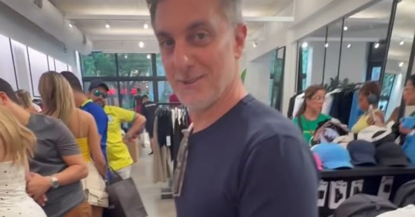 Luciano Huck e Angélica se divertem na Copa do Mundo e encontram Virginia nos Estados Unidos