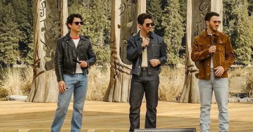 Os Jonas Brothers retornam à tela em ‘Camp Rock 3’: Confira o trailer!