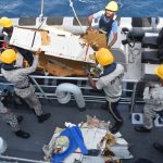 Destroços de Boeing 737 são encontrados no Mar da Arábia enquanto busca por tripulantes continua