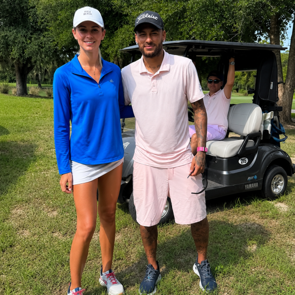 Neymar Jr. abandona o campo de futebol e se aventura no golfe, interagindo com fãs nos Estados Unidos após eliminação na Copa