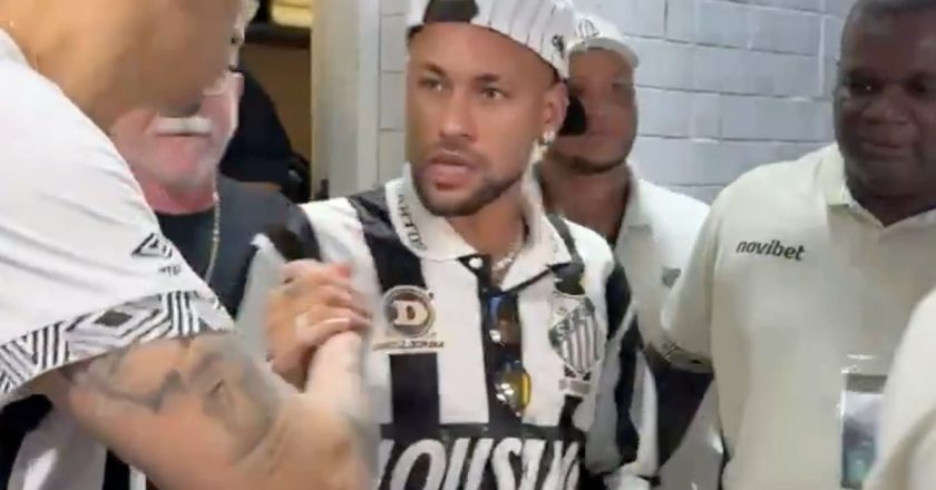 Neymar intensifica treinos em academia enquanto se prepara para voltar ao Brasil