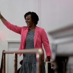Socialista conquista vitória surpreendente nas primárias para o Senado na Flórida