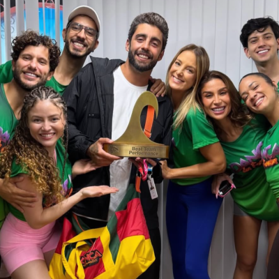 Pedro Scooby brilha nas ondas e celebra vitória durante ensaio do Dança dos Famosos