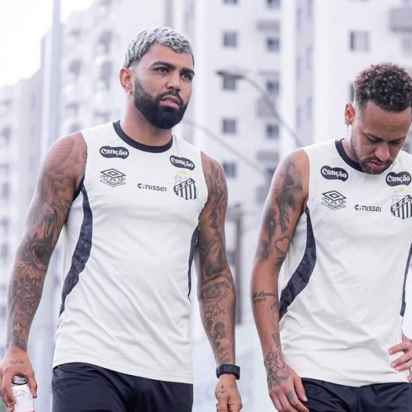 Gabigol se pronuncia após polêmica envolvendo Neymar em partida