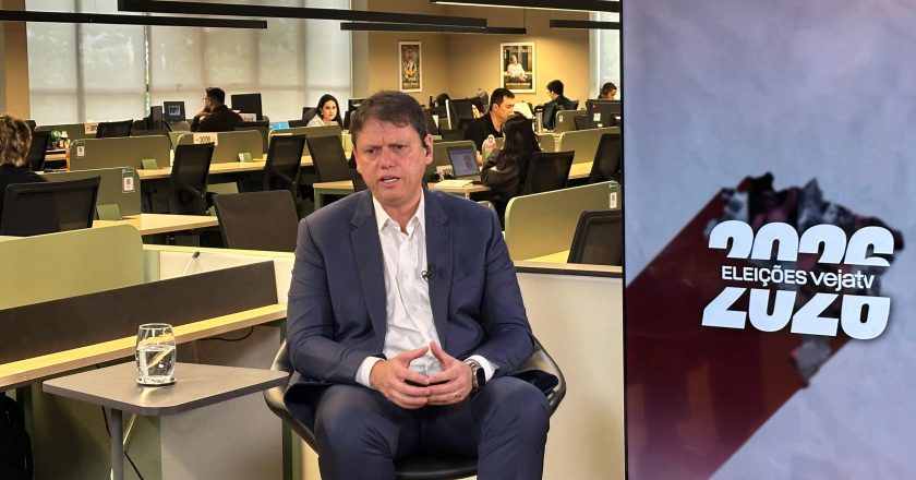 Tarcísio responde críticas de Haddad: ‘Surpreende-me essa vinda de quem arruinou o país