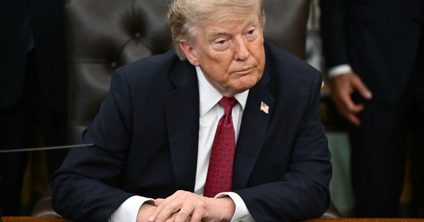 Trump propõe renomear o Estreito de Ormuz para ‘Estreito de Trump