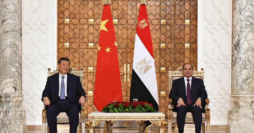 Xi Jinping propõe uma nova era de segurança para o Oriente Médio durante sua passagem pelo Egito